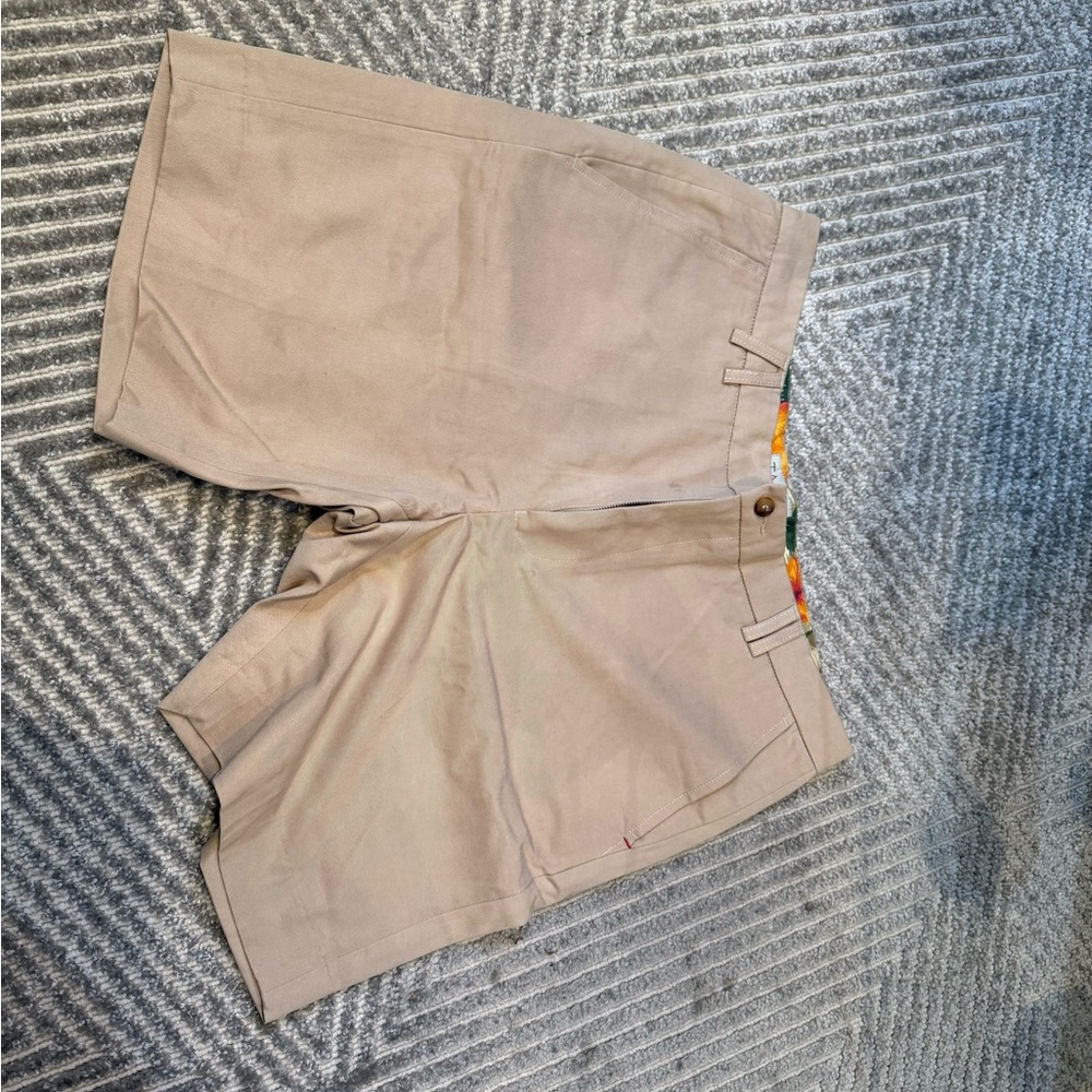 Cream Bermudas with Relaxed Fit and Textured Fabric